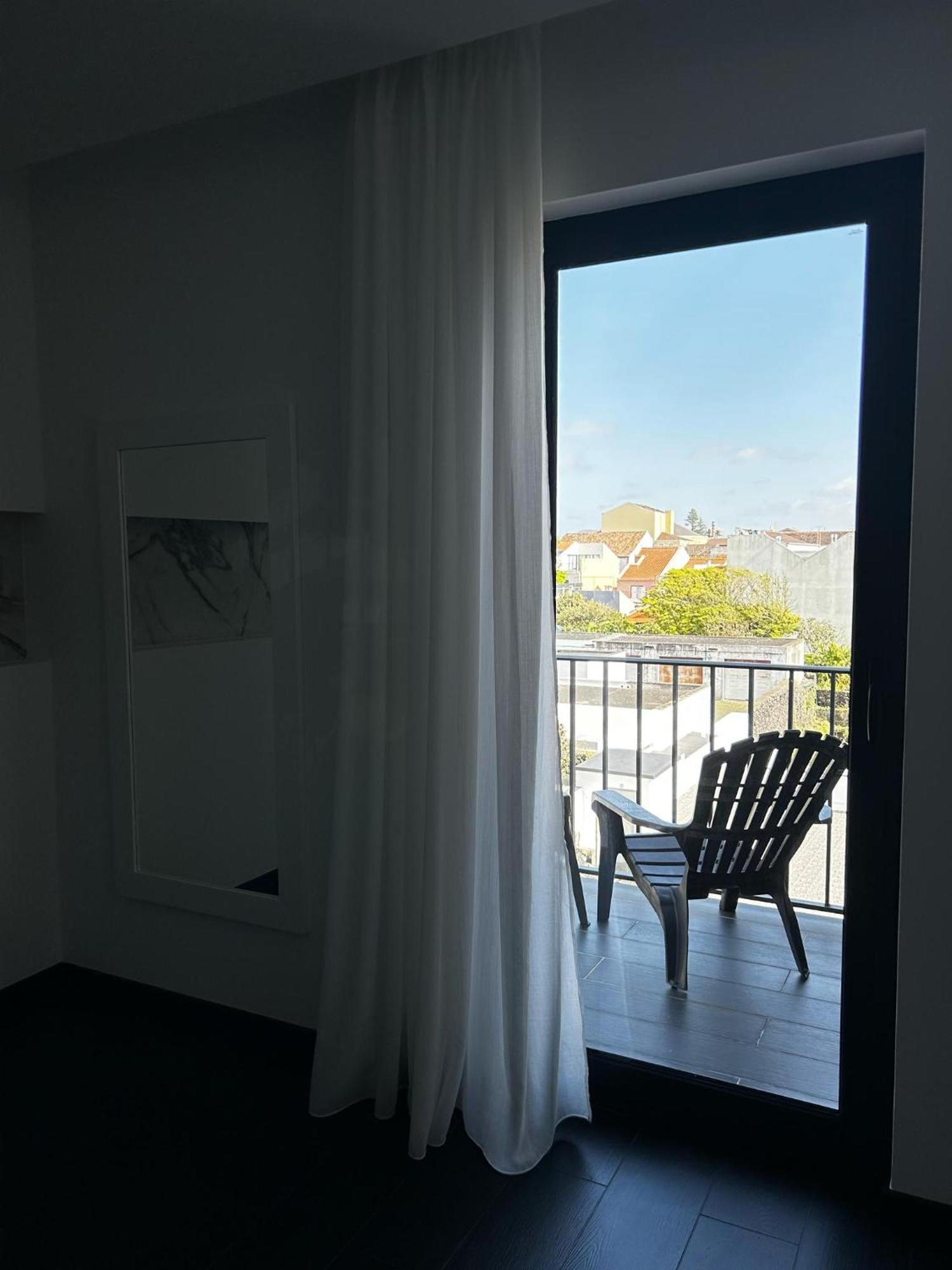 The Rock Hostel Понта Делгада Екстериор снимка